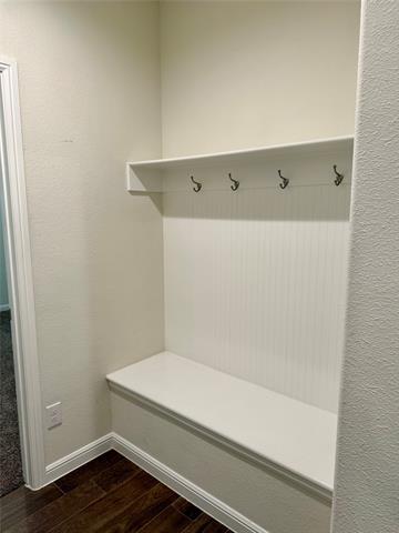 Building Photo - 136 Wagon Mound Dr