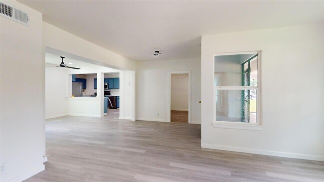 Building Photo - 3806 Cosby St