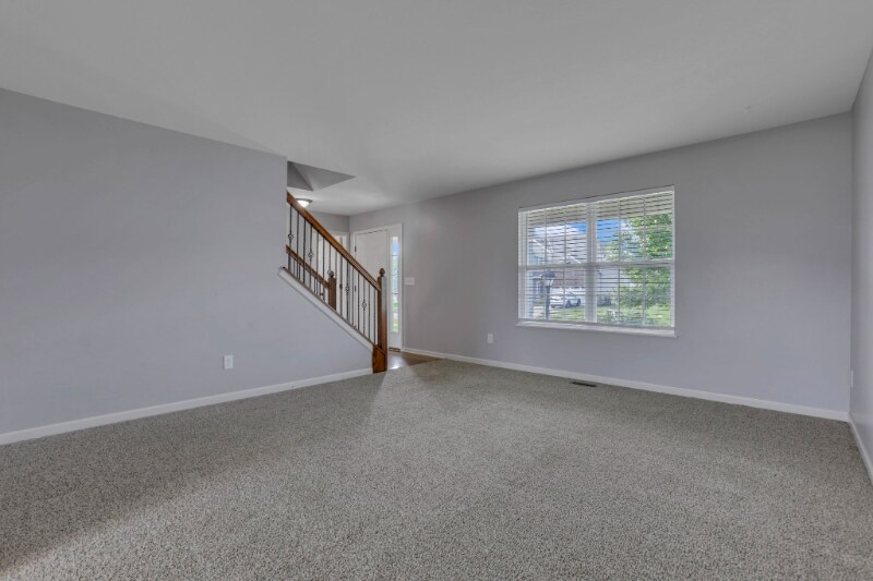 Building Photo - 1701 Marigold St