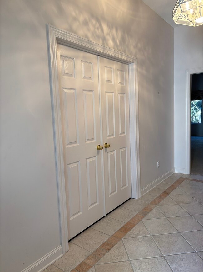 Building Photo - 1440 Salem Rd SW