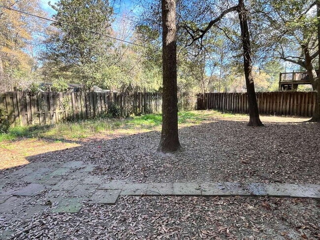 Building Photo - 116 Fox Trace