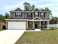 Building Photo - Beautiful Home! Convenient to Camp Lejeune!