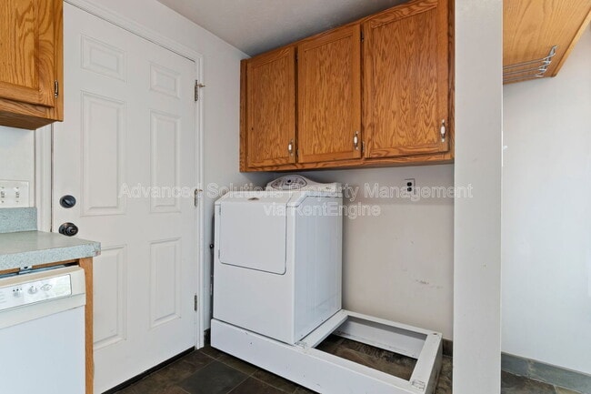 Building Photo - 3128 S 700 E