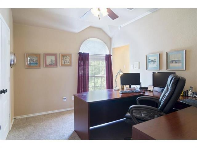 Building Photo - 213 Longview Ct