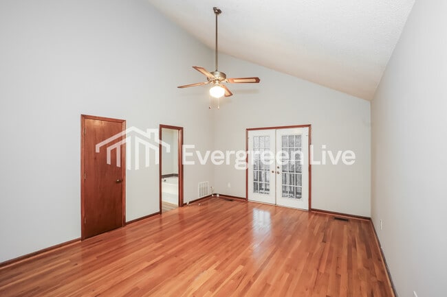 Building Photo - 2624 New Haven Dr