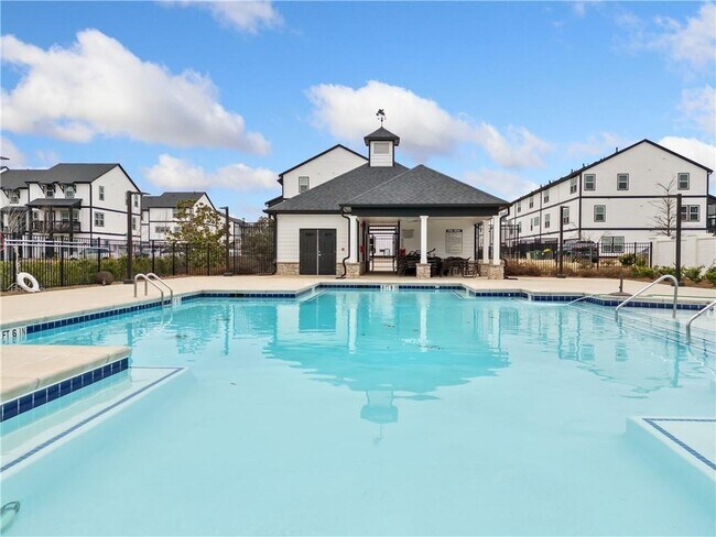 Building Photo - 1052 Knoxboro Ln