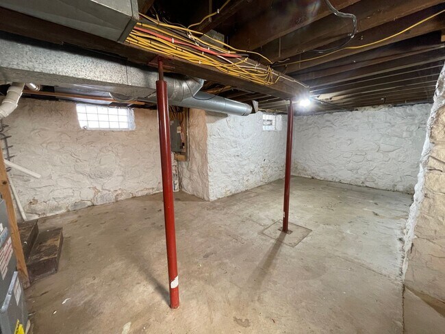 Building Photo - Click the “Apply Now” button or email wapmrentals@gmail.com for a prompt response.