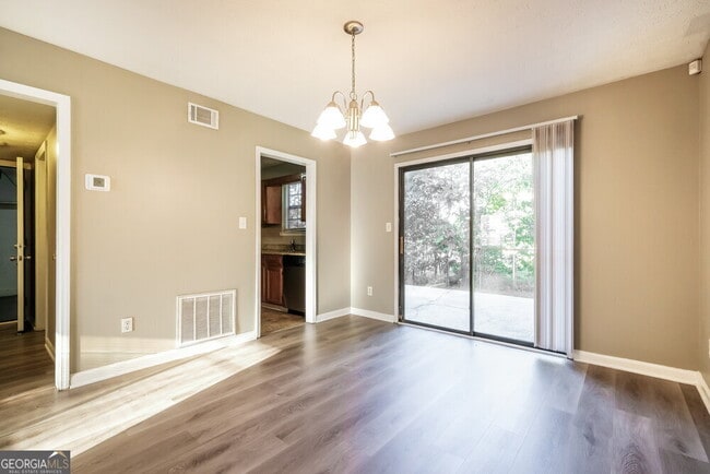 Building Photo - 2090 Pintail Cove