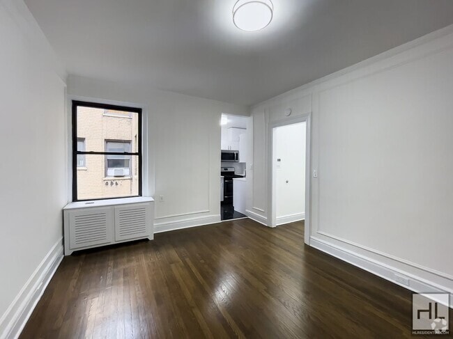 Building Photo - 71 W 12th St