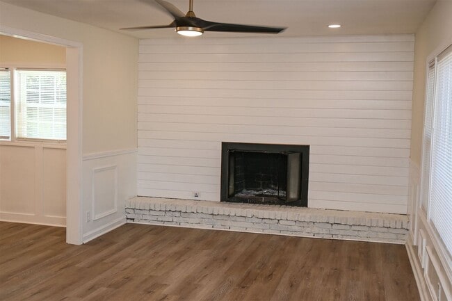 Building Photo - MOVE-IN READY-NORTH-COLUMBUS & FT BENNING ,GA-3 BEDROOMS,2  BATHS