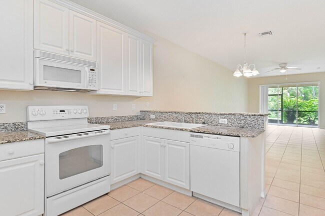 Building Photo - ** NOW AVAILABLE ** Villa in Bella Terra  - 2bed/2 bath plus den