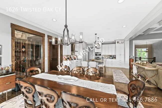 Building Photo - 1626 Twisted Oak Ct