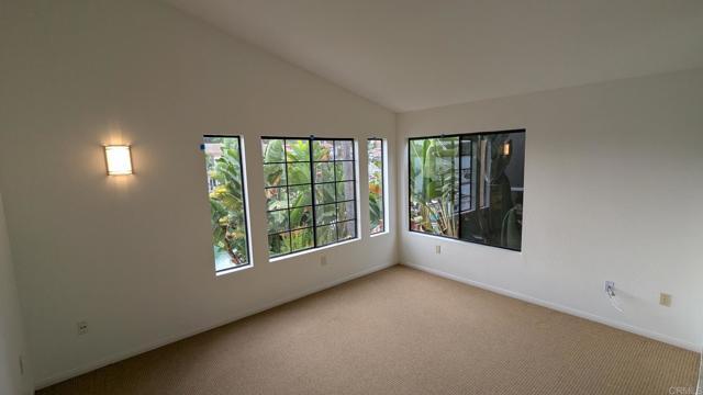 Building Photo - 4681 Park Dr