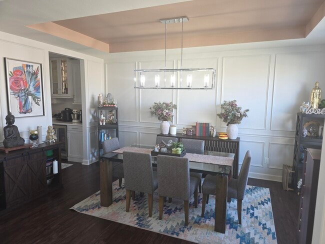 Building Photo - W240N5649 Holly Ct