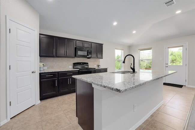 Building Photo - 21604 Pope Dr