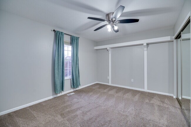 Building Photo - 1540 Spinnaker Way