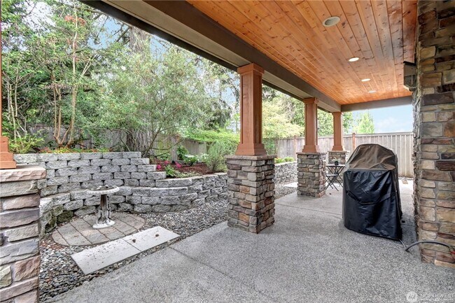 Building Photo - 4bd/2.5ba Kirkland House