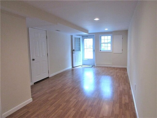 Building Photo - 303 Reservoir Ave