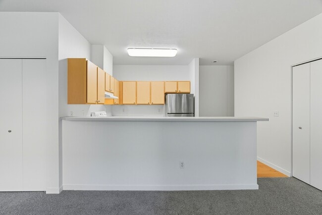 Building Photo - 22855 E Country Vista Dr