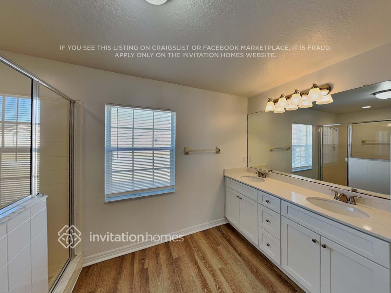 Building Photo - 3115 Victoria Dr