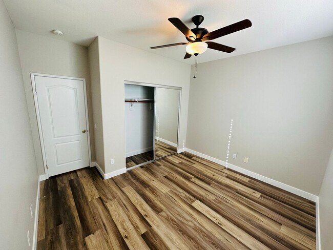 Building Photo - Oversized 5 bedroom Copper Canyon Murrieta...