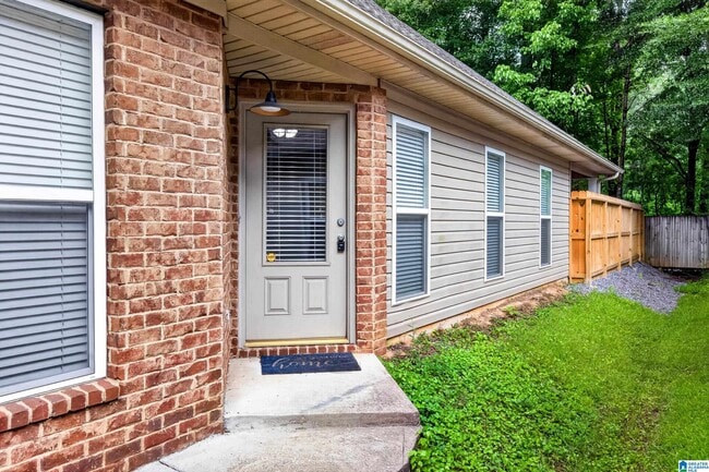 Building Photo - 5317 Cottage Cir