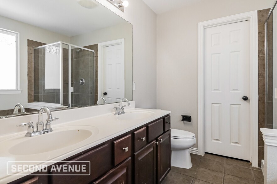 Building Photo - 1705 Nighthawk Dr