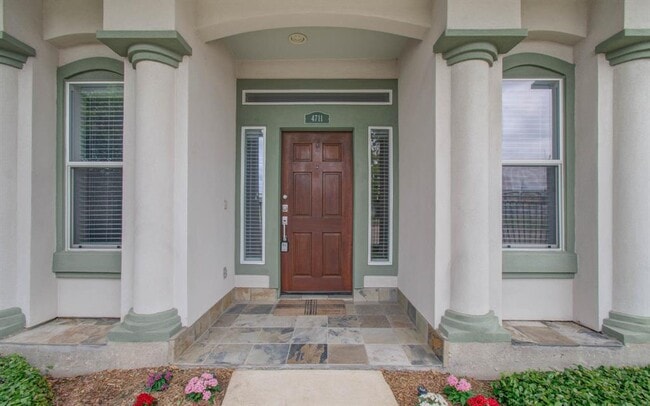 Building Photo - 4711 San Jacinto St
