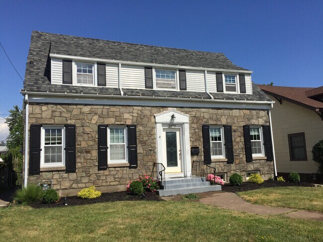 Primary Photo - 2873 Lewiston Rd