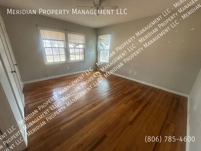 Building Photo - 2303 35th St