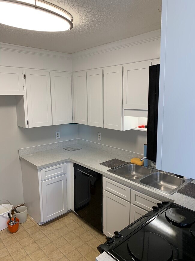 Building Photo - 7504 Milestone Ct