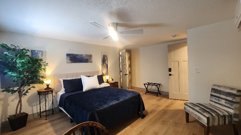 Building Photo - 1704 S Forest Dr