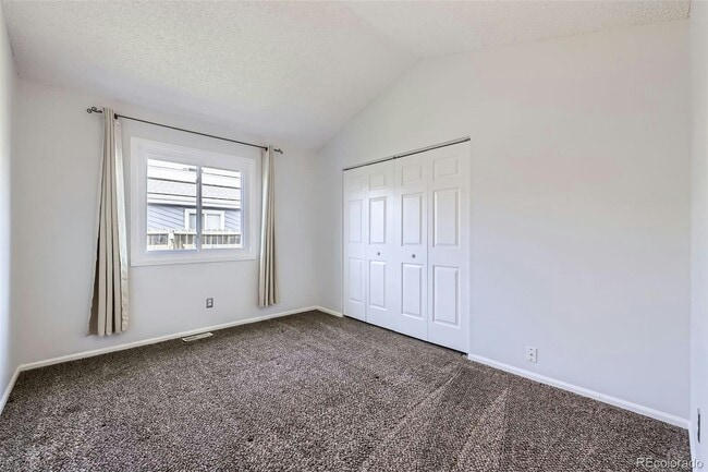 Building Photo - 608 Pheasant View Dr
