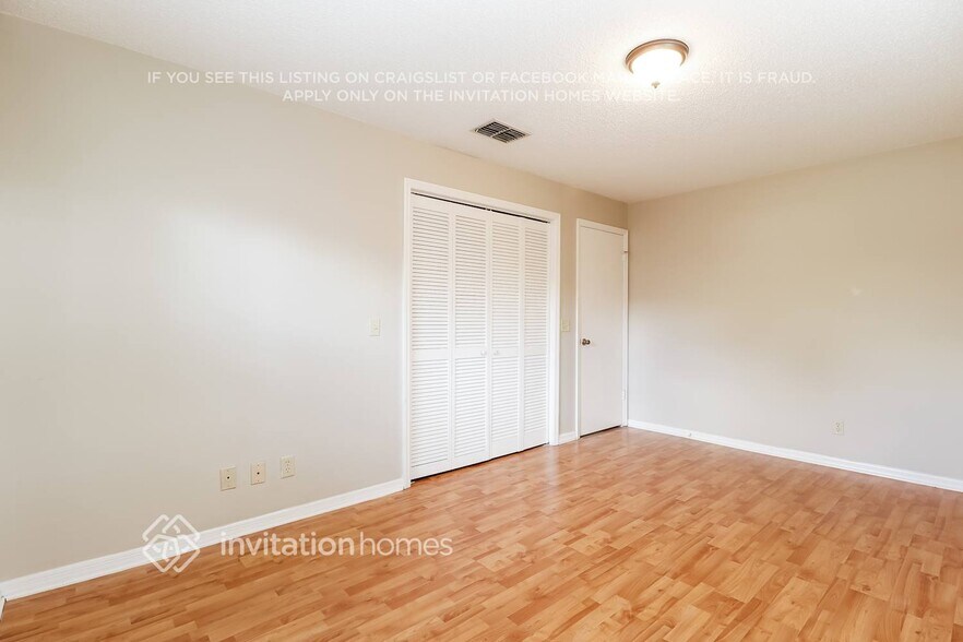 Building Photo - 2301 Beechwood Ct