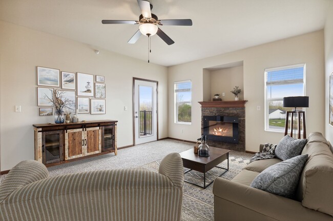 Two Bedroom - 2 Bed / 2 Bath - 987 Sq.Ft. - Prairie Lakes