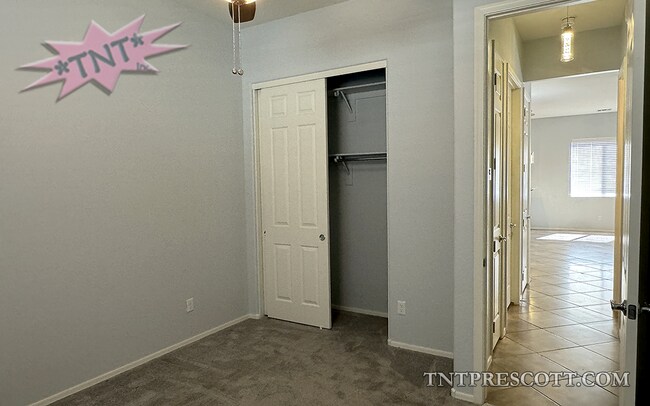 Building Photo - Home in Granville HOA ~ COMP HOLD