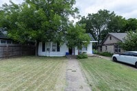 Building Photo - 2913 Homan Ave