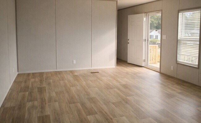 Building Photo - 3601 Hill Ave