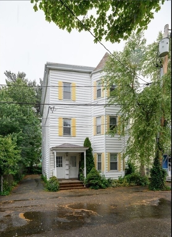 Building Photo - 39 Skehan St