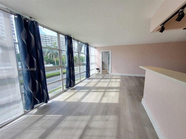 Building Photo - 501 Three Islands Boulevard