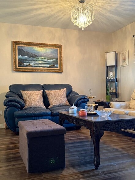 Guestroom - 7010 Dennison St