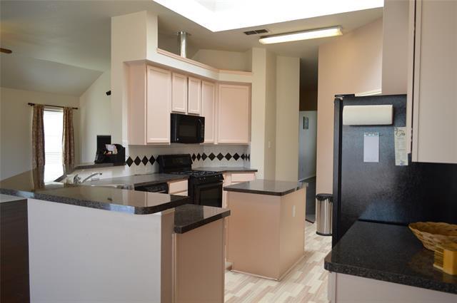 Building Photo - 3402 Ashleaf Dr