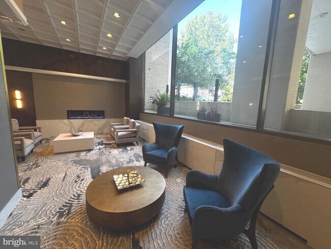 Building Photo - 5500 Friendship Blvd