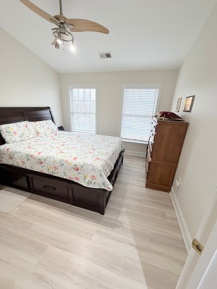 Building Photo - 5447 Serviceberry St