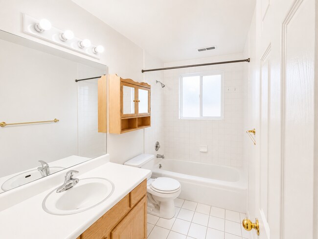 Building Photo - Lovely 2 Bedroom Apartment in Provo