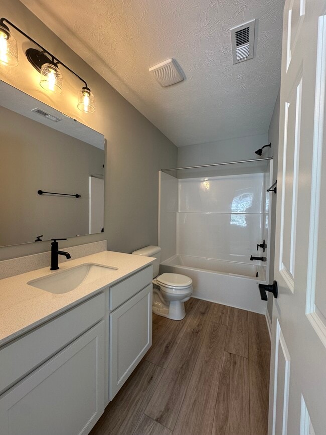 Building Photo - 17458 Ebling Trl