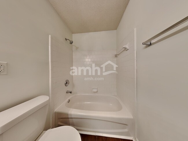 Building Photo - 349 Burdock Trce