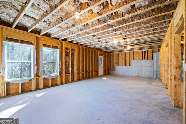Building Photo - 280 Mulberry Dr