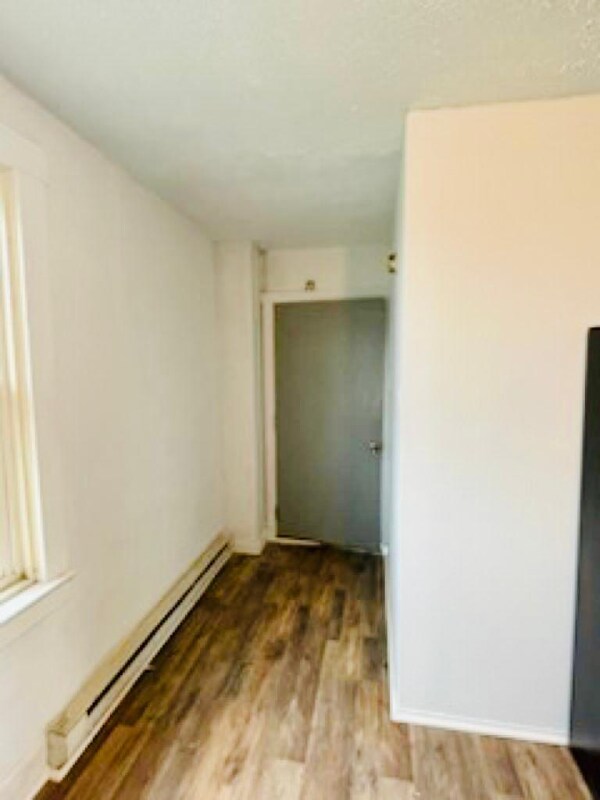 Building Photo - 1133 Maryland Ave