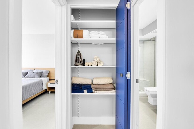 Building Photo - 2701 N Ocean Blvd